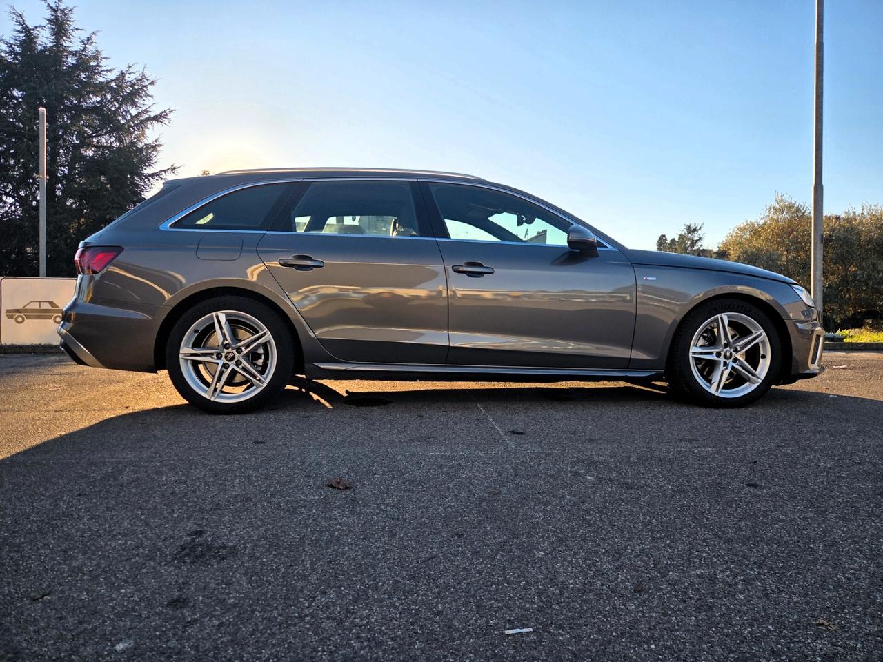 Audi A4 Avant 35 TDI/163 CV S tronic line edition