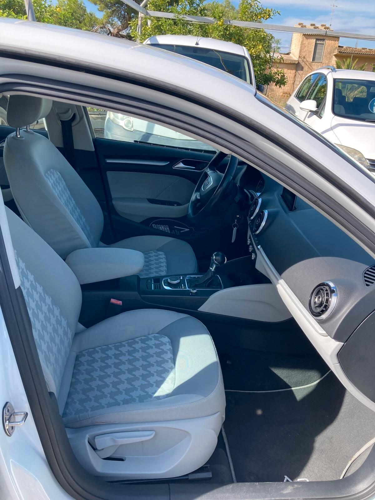 Audi A3 SPB 1.6 TDI ultra Attraction