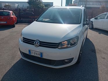Volkswagen Touran 2.0 TDI 140 CV 7 POSTI