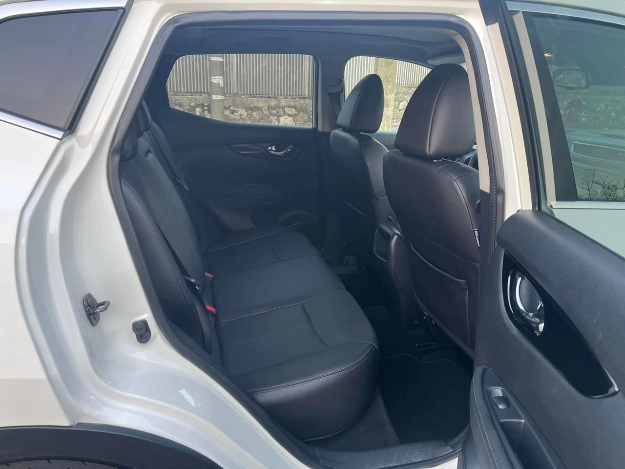 Nissan Qashqai 1.6 dCi 4WD 131CV TETTO N-Connecta