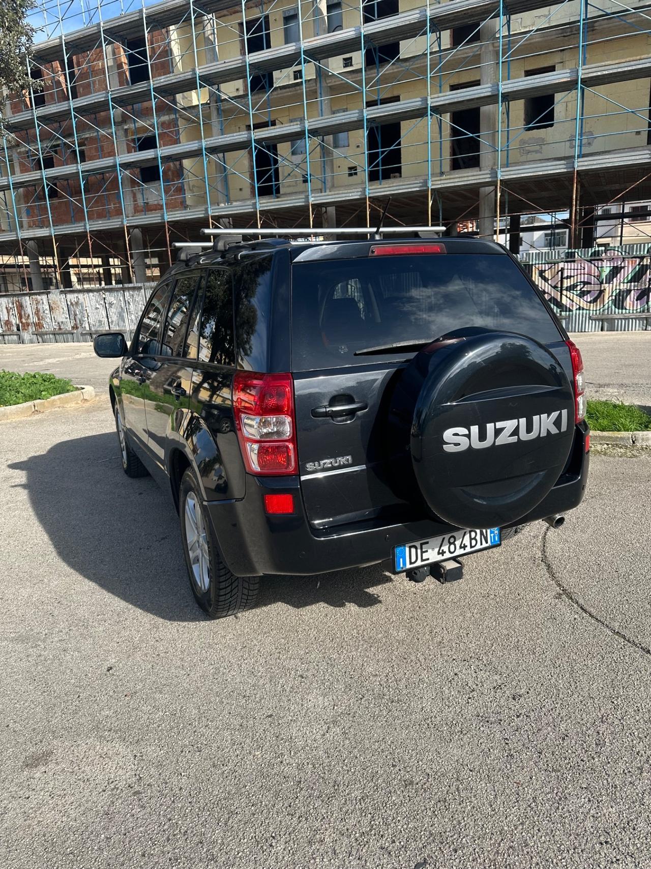 Suzuki Grand Vitara 1.9 DDis 5 porte (CON GANCIO TRAINO ORIGINALE)