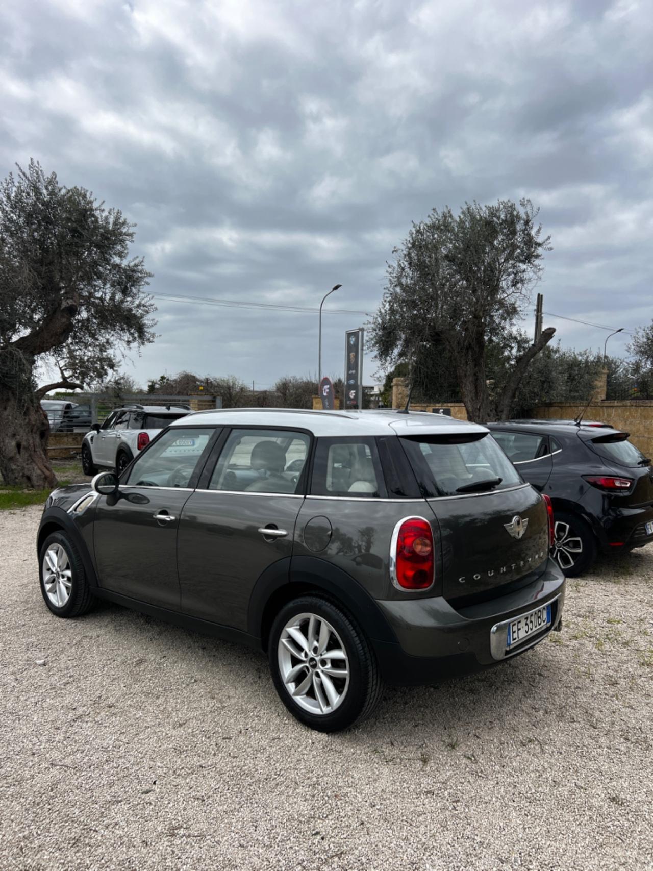 Mini Cooper Countryman 1.6 D con catena di distrib. appena fatta