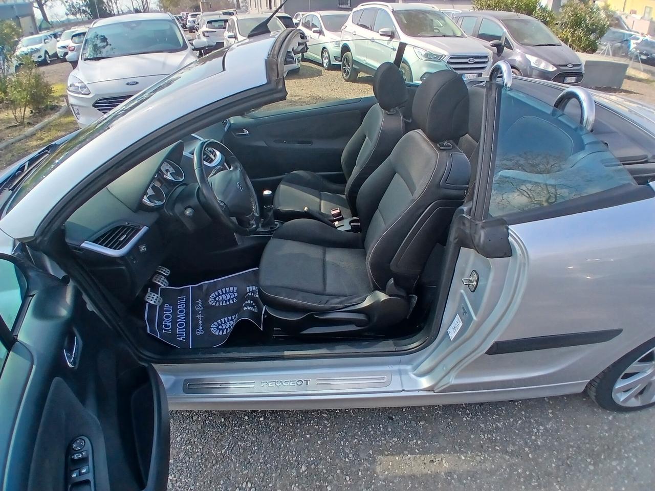 Peugeot 207 1.6 VTi 120CV CC Féline