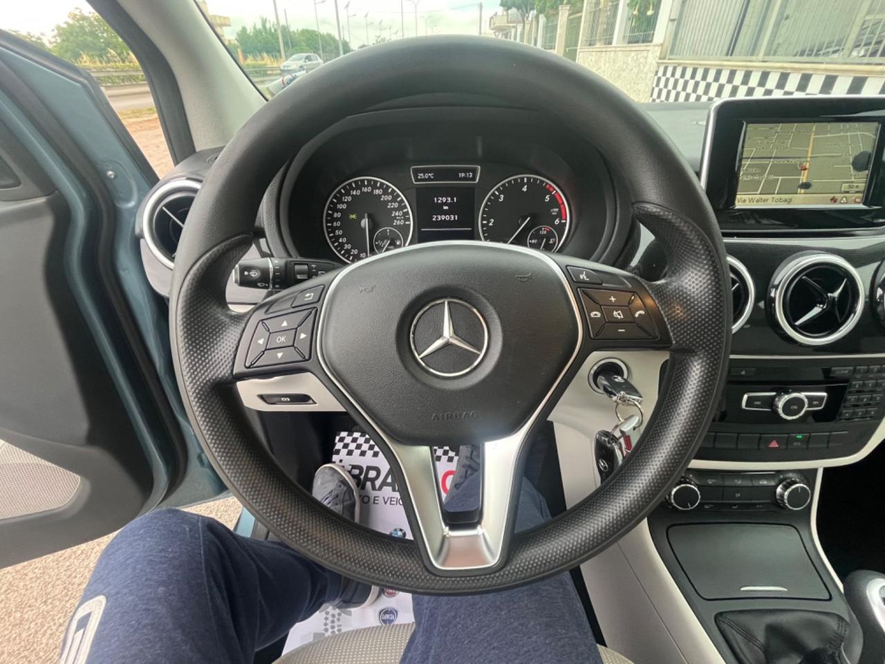 Mercedes-benz B 160 CDI Premium Unipro 2014