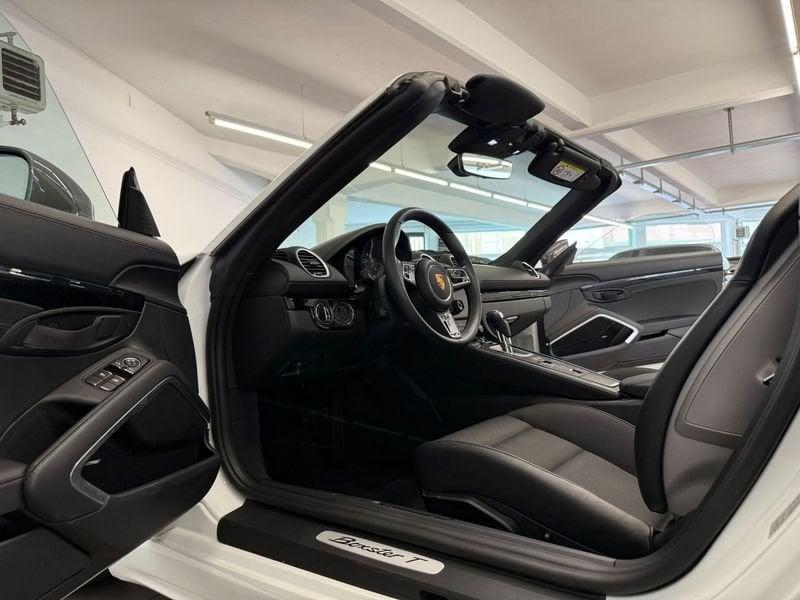 Porsche 718 2.0 Boxster T