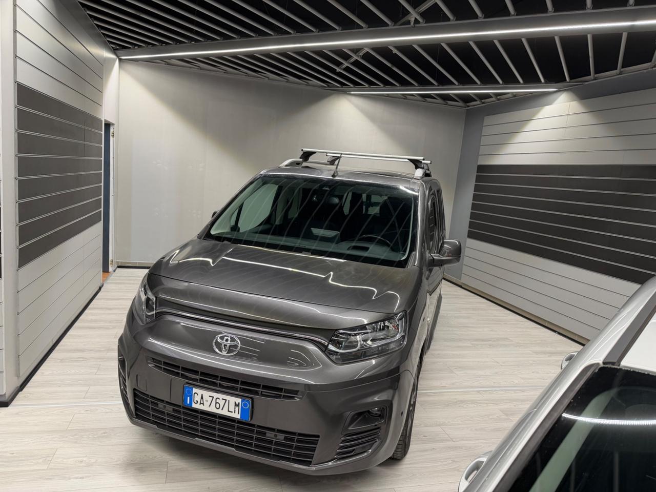 Toyota Proace City Verso 1.5D 130 CV S&S Short D A/T Luxury