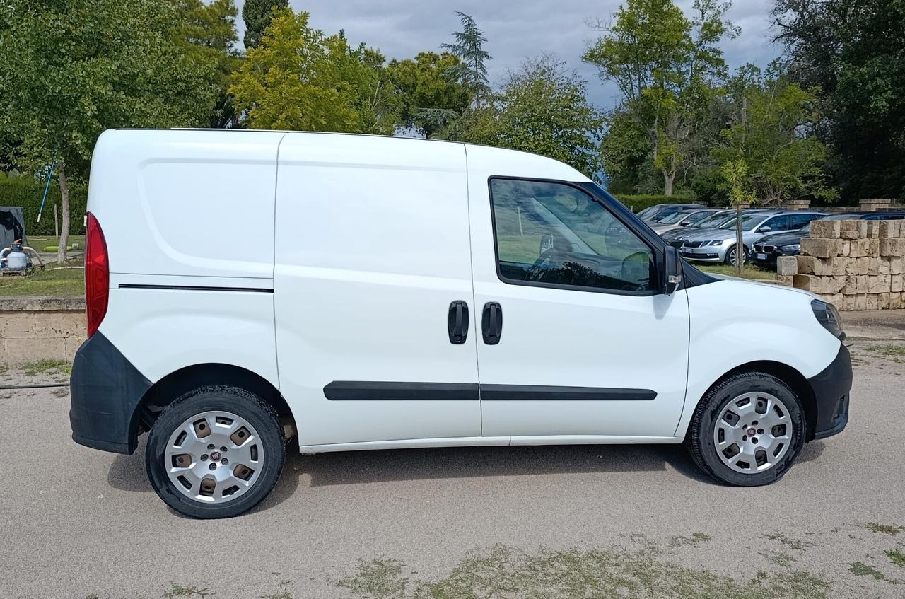 Fiat Doblo Doblò 1.4 T-Jet 16V Natural Power Lounge