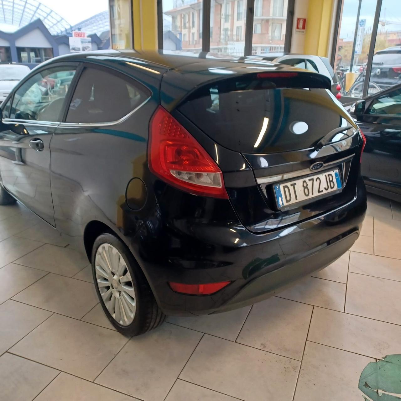 ECONOMICA BUONO STATO FIESTA 1.2 NEOPATENTATI