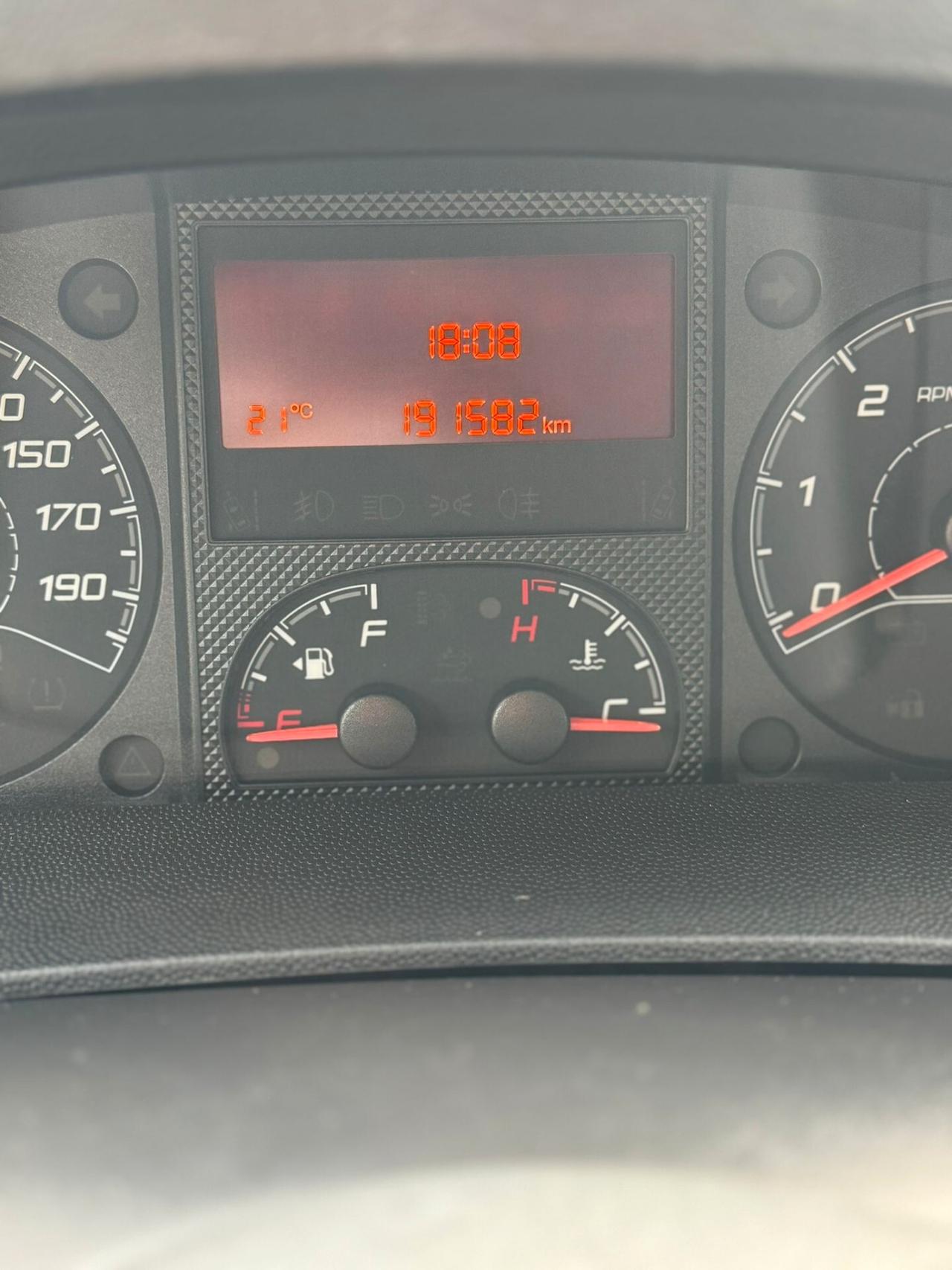 Citroen Jumper 35 L3 Bluehdi 140CV Doppia Cabina, cassonato, 07/2020 con motore nuovo rigenerato.