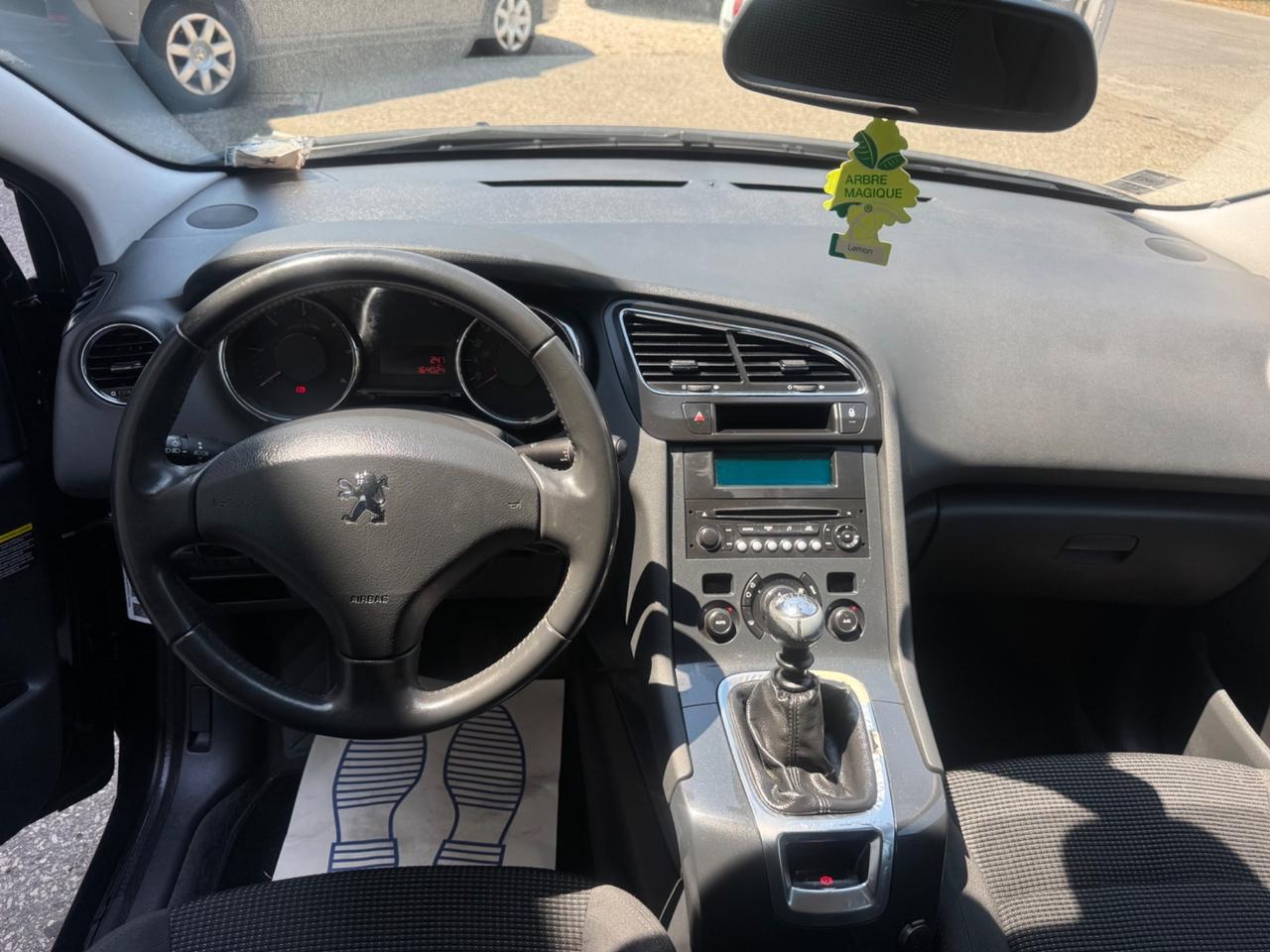 Peugeot 5008 1.6 HDi 112CV Active