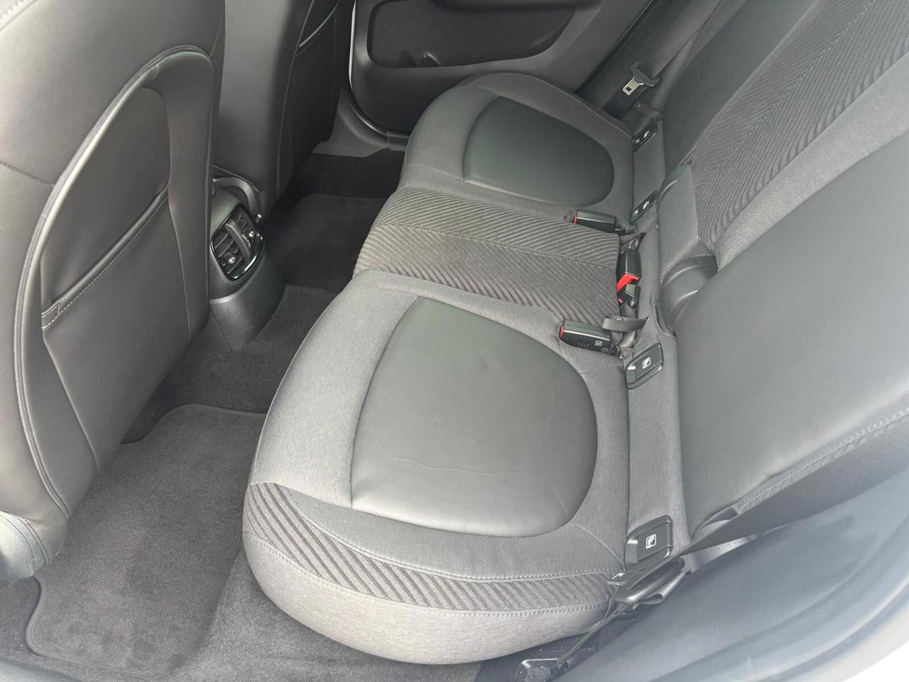 Mini Cooper D Countryman 1.5 One Hype