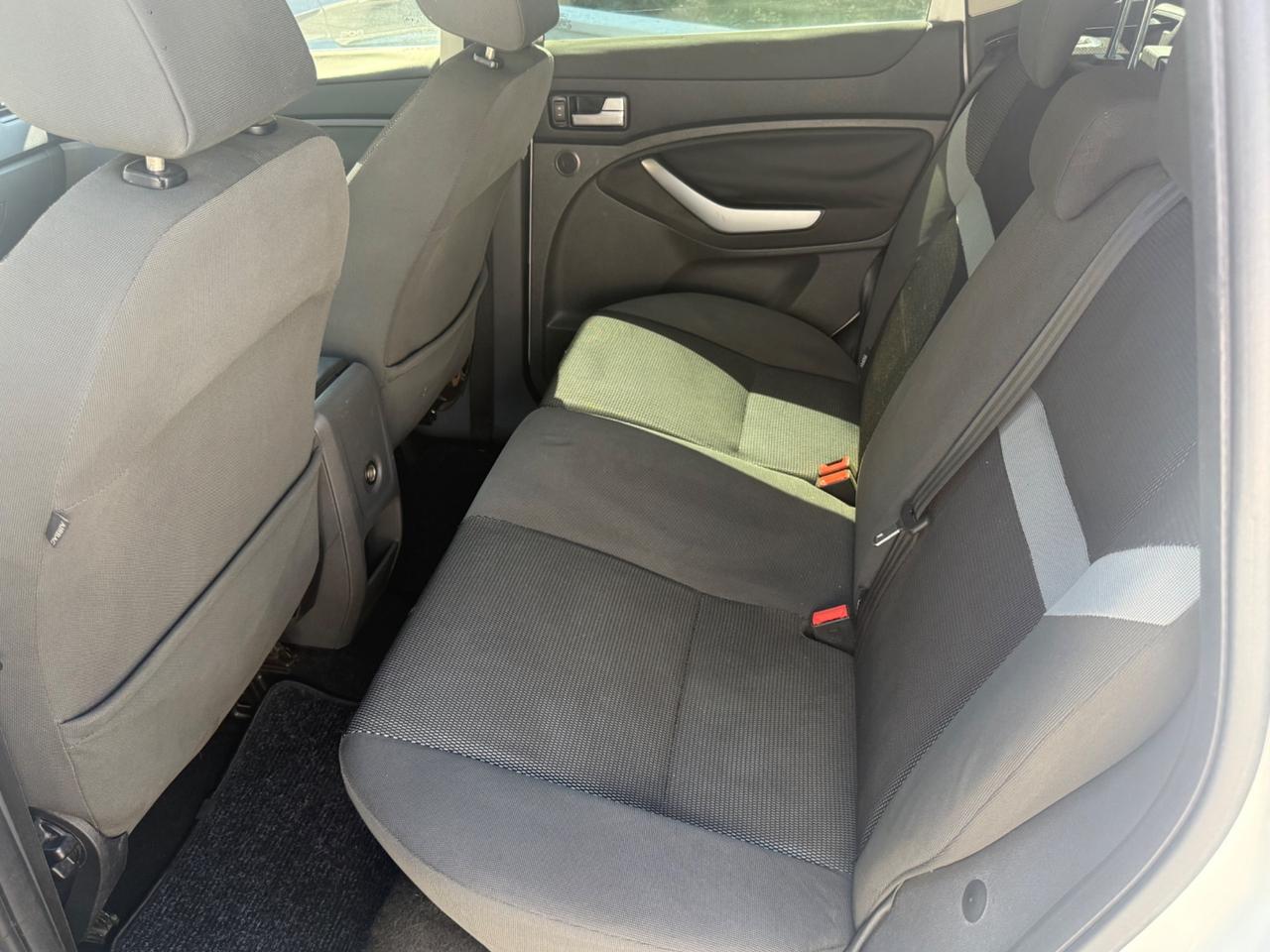 Ford Kuga Kuga+ 2.0 TDCi 140 CV 2WD DPF