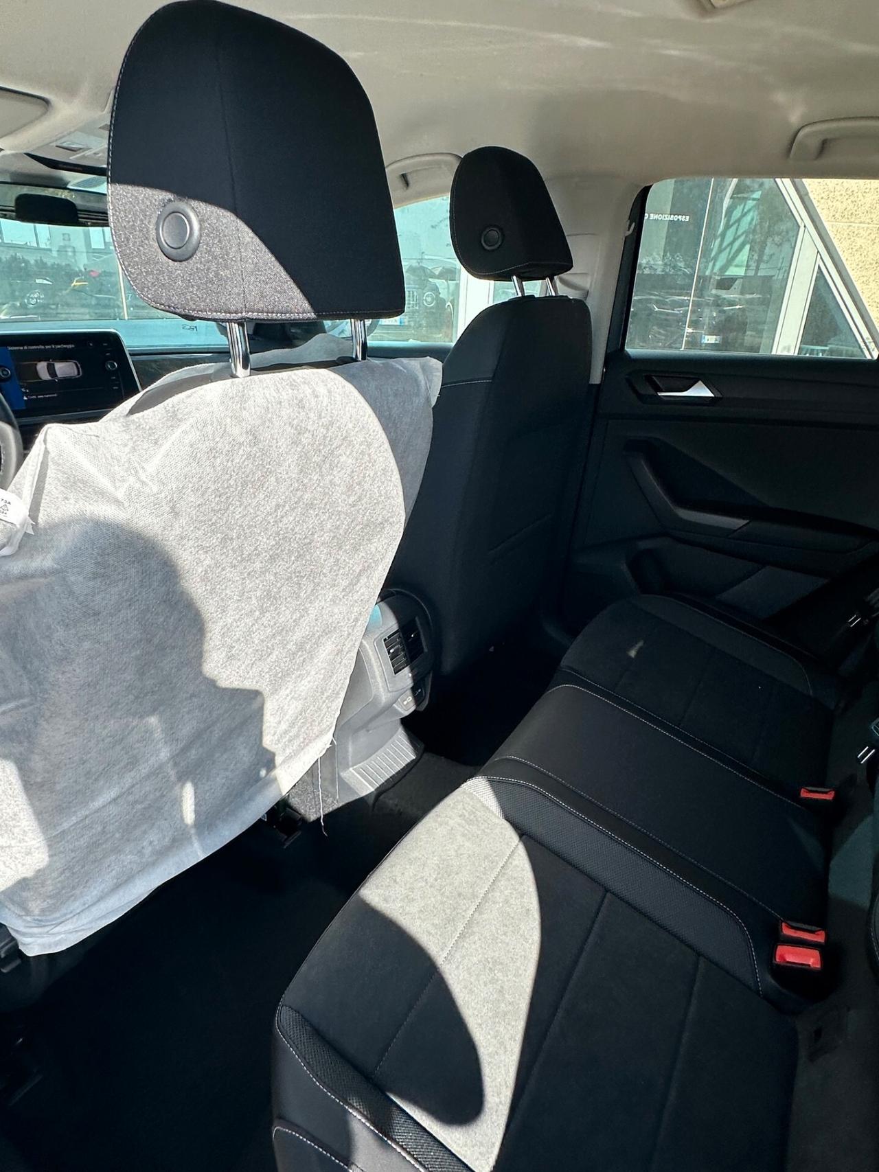 Volkswagen T-Roc 1.0 tsi Style AUTOCARRO N1