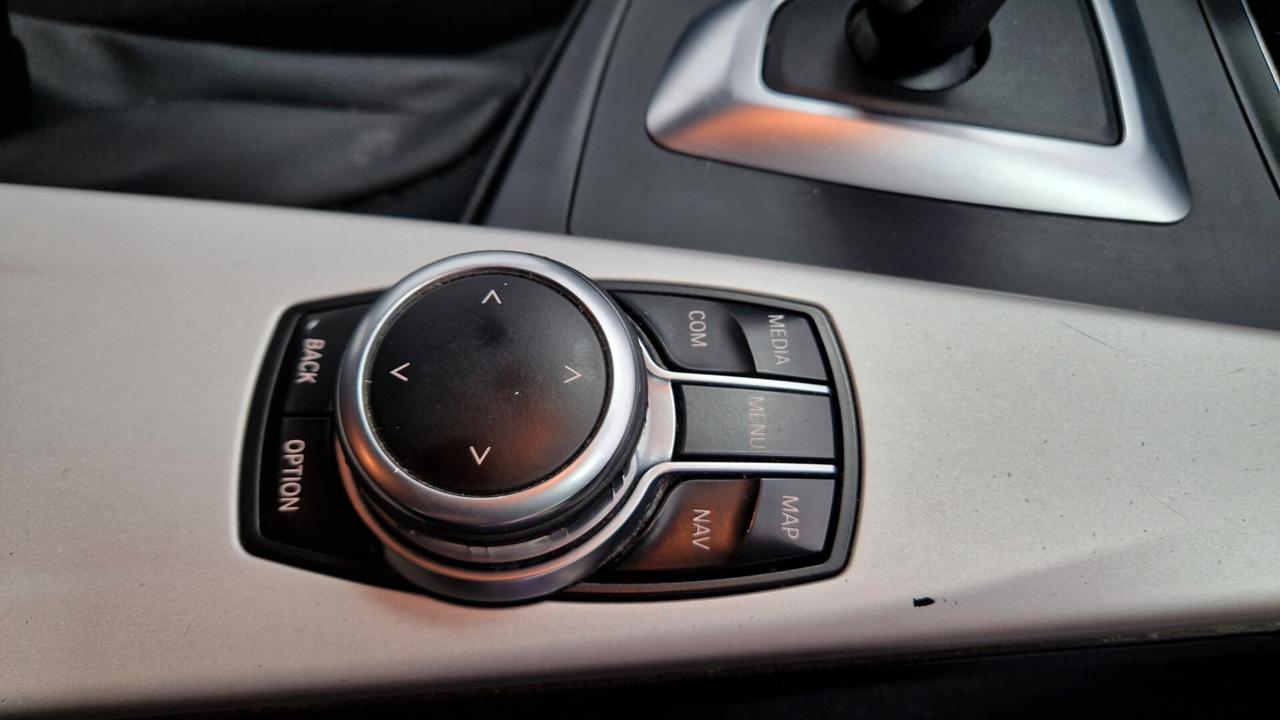 Bmw 318 318d Touring Business Advantage aut.