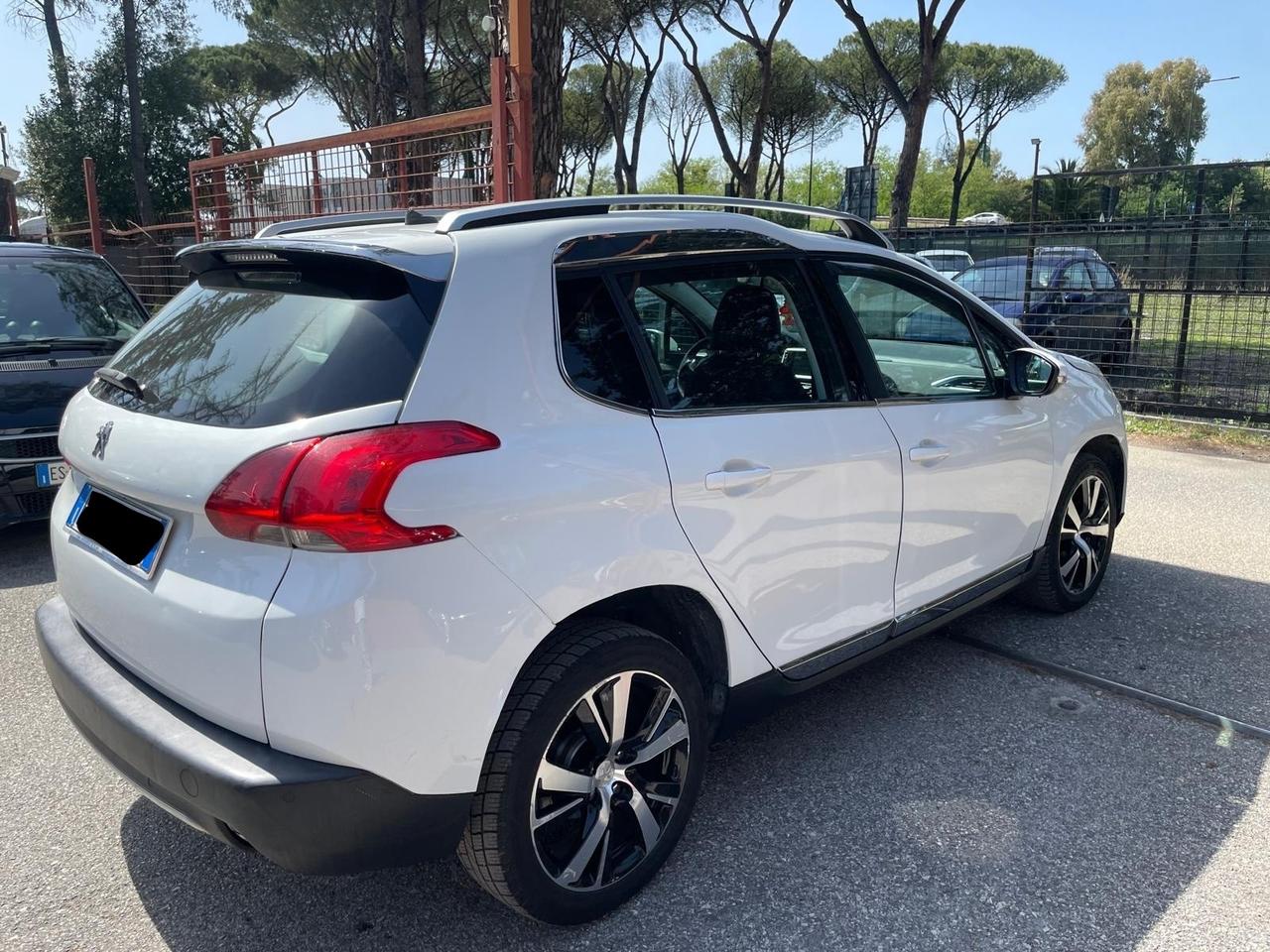 Peugeot 2008 1.6 e-HDi 115 CV Stop&Start Allure