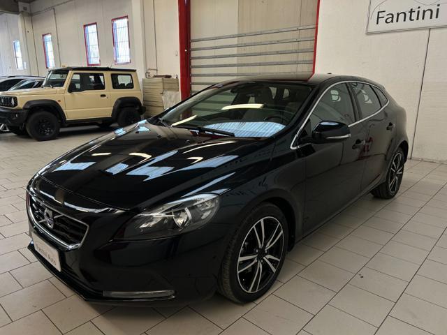 VOLVO V40 D2 1.6 Summum