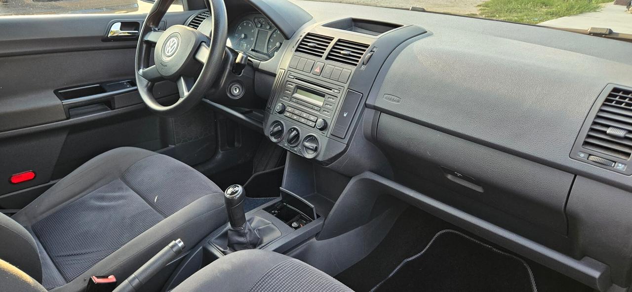 Volkswagen Polo 1.2/64CV 12V 5p. Trendline