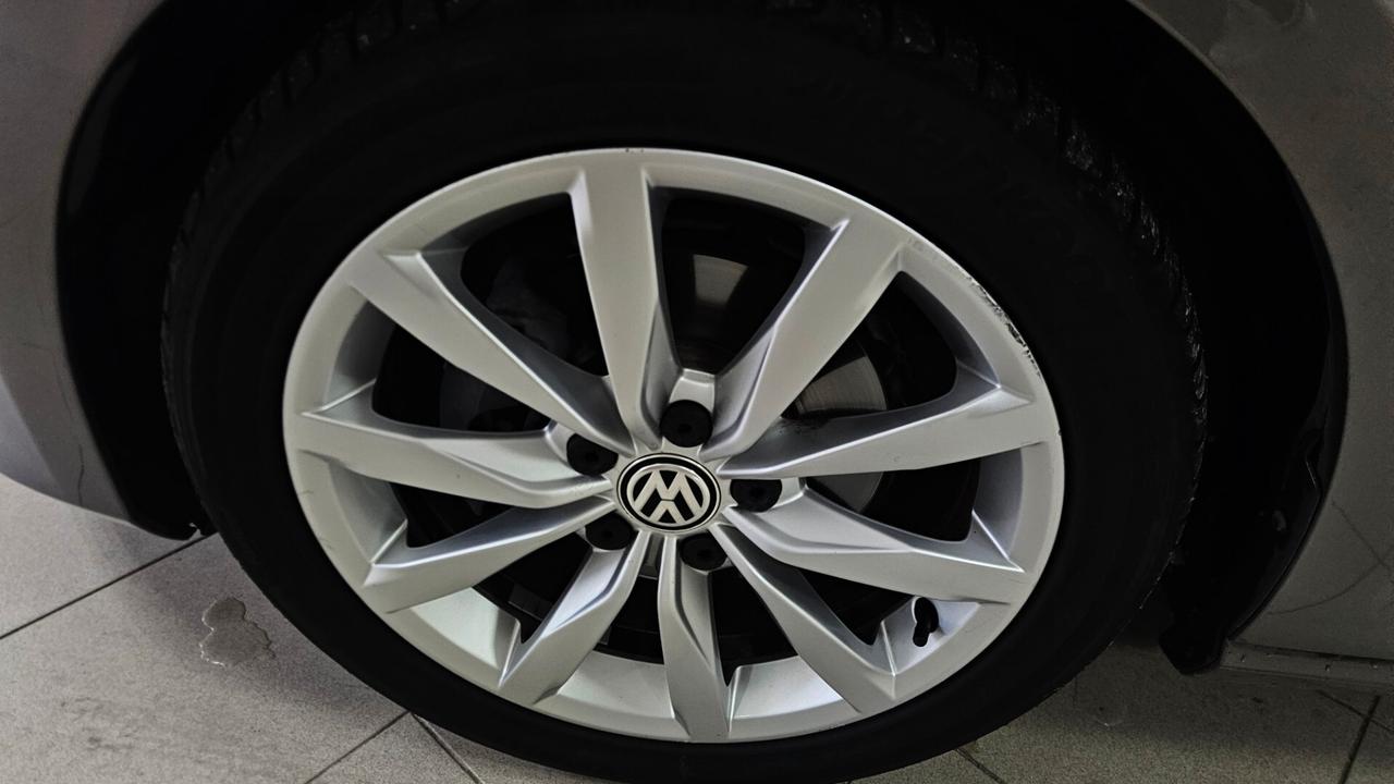 Volkswagen Golf 1.6 TDI DSG 5p. Highline BlueMotion Technology