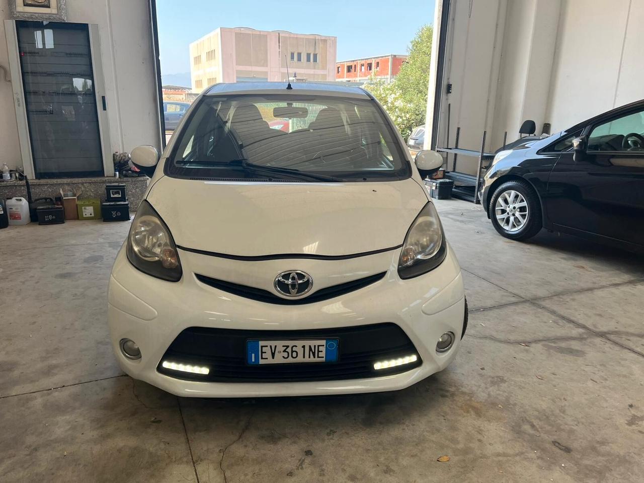 Toyota Aygo 1.0 12V VVT-i 5 porte Cool Soda Connect MMT