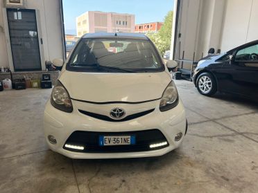 Toyota Aygo 1.0 12V VVT-i 5 porte Cool Soda Connect MMT