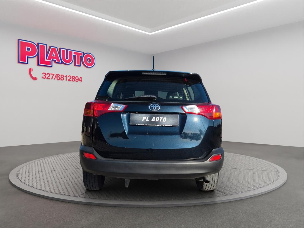 Toyota RAV 4 RAV4 2.0 D-4D 2WD Style White Ed.