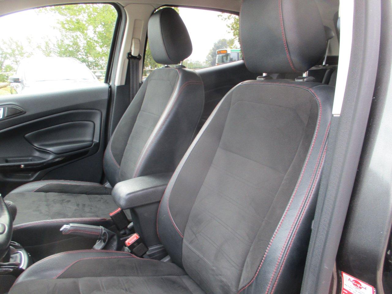 Ford EcoSport 1.5 tdci ST-Line s&s 100cv CarPlay/Navi/Camera