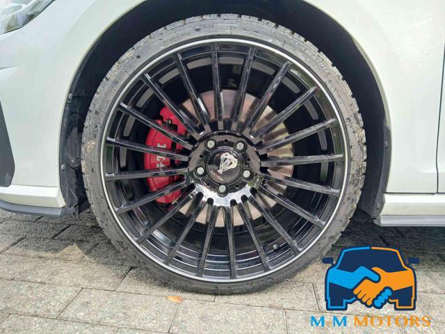 VOLKSWAGEN Golf GTI Performance 2.0 245 CV TSI DSG 5p. BMT