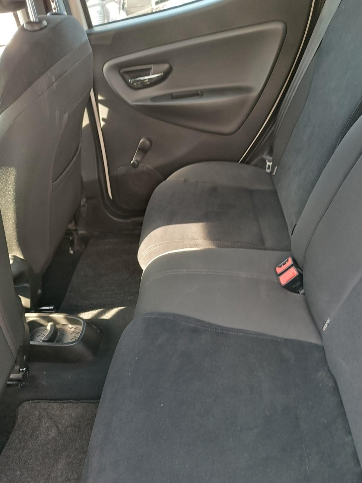 Lancia Ypsilon 1.3 MJT 16V 95 CV 5 porte S&S Silver