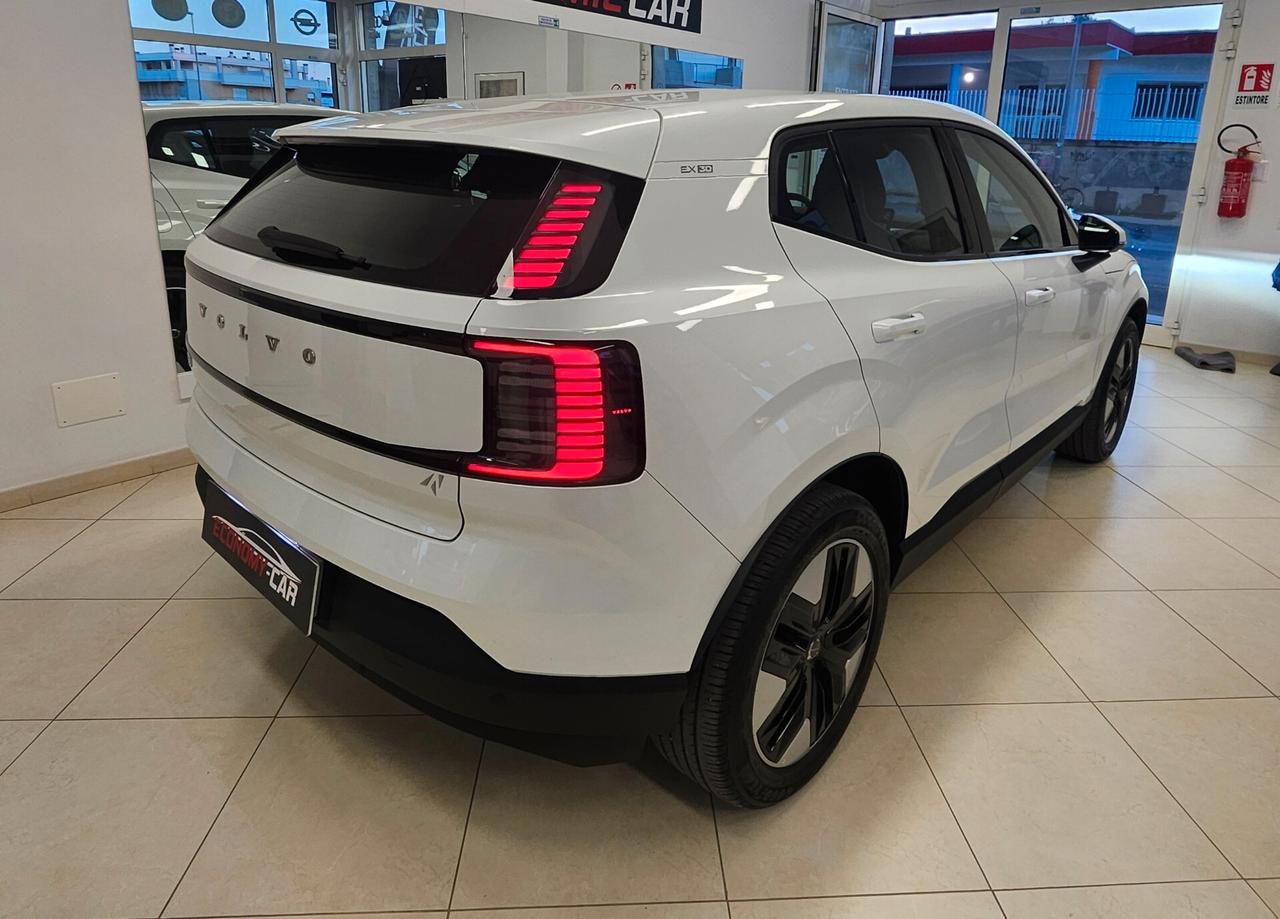 Volvo EX30 Single Motor Extended Range RWD Core