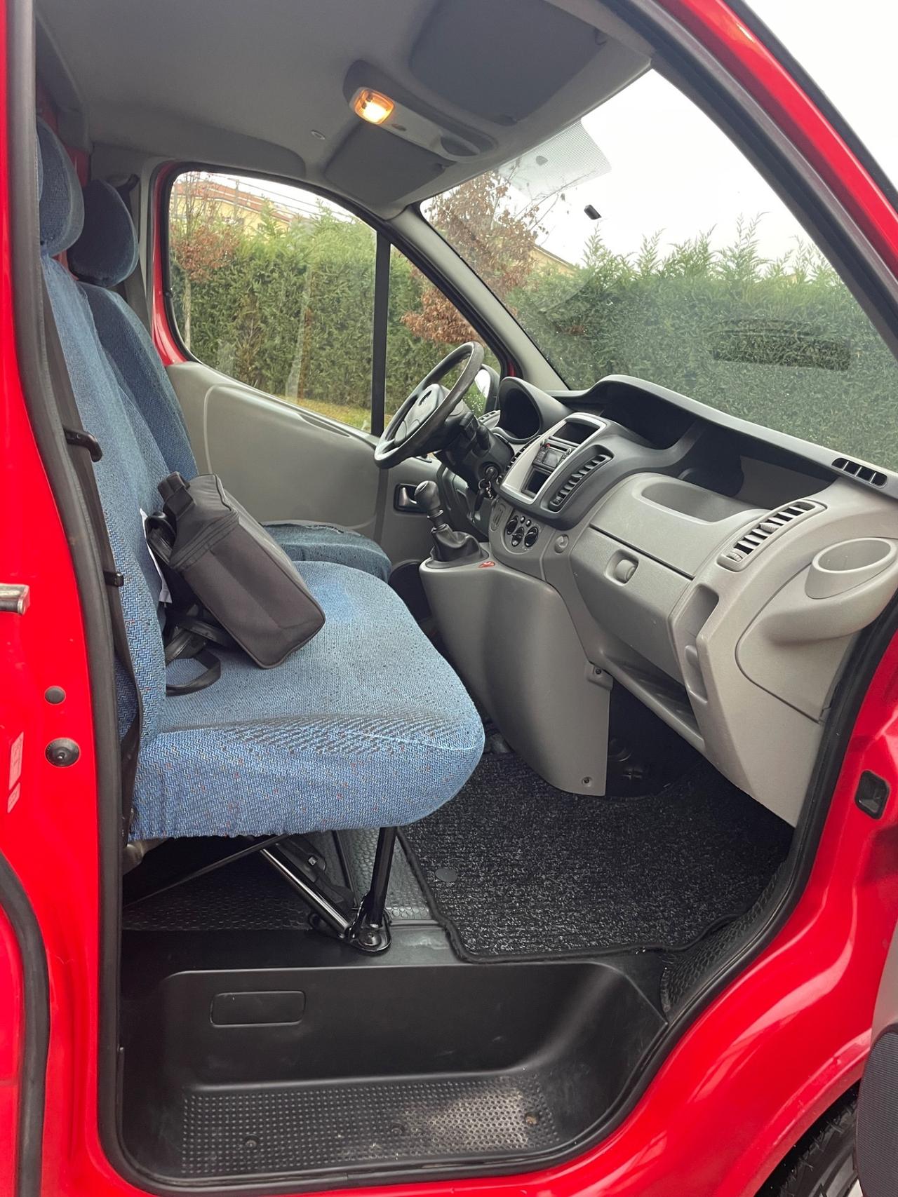 Opel Vivaro 2.0 CDTI 120CV anno 2013 pronto uso