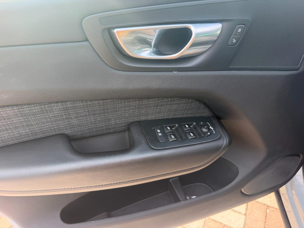 Volvo XC 60 XC60 T6 Plug-in hybrid AWD automatico Core