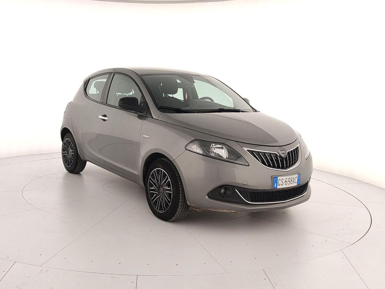 Lancia Ypsilon 1.0 FireFly 5 porte S&S Hybrid Platino