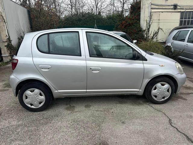 TOYOTA Yaris 1.0i 16V cat 5 porte Sol