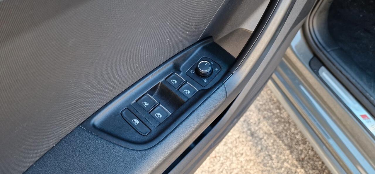 Audi A1 SPB 35 TFSI S tronic line edition