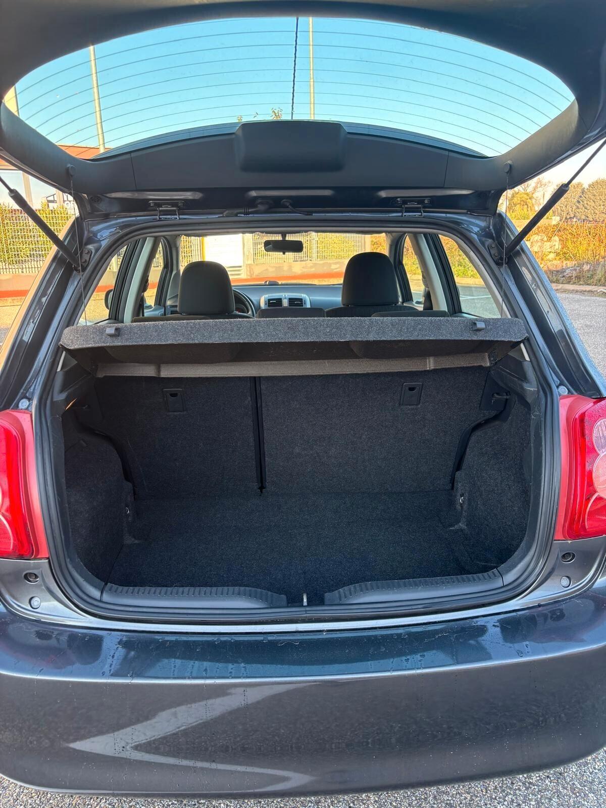 Toyota Auris 1.4 5 porte Sol SOLI 99000 KM UNICO PROPRIETARIO