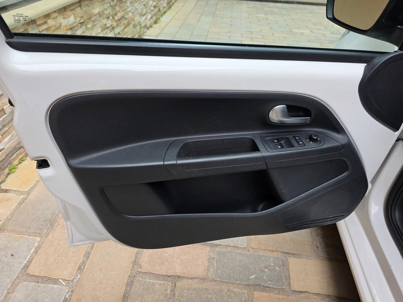 Volkswagen up! 1.0 5p. eco move BlueMotion Technology