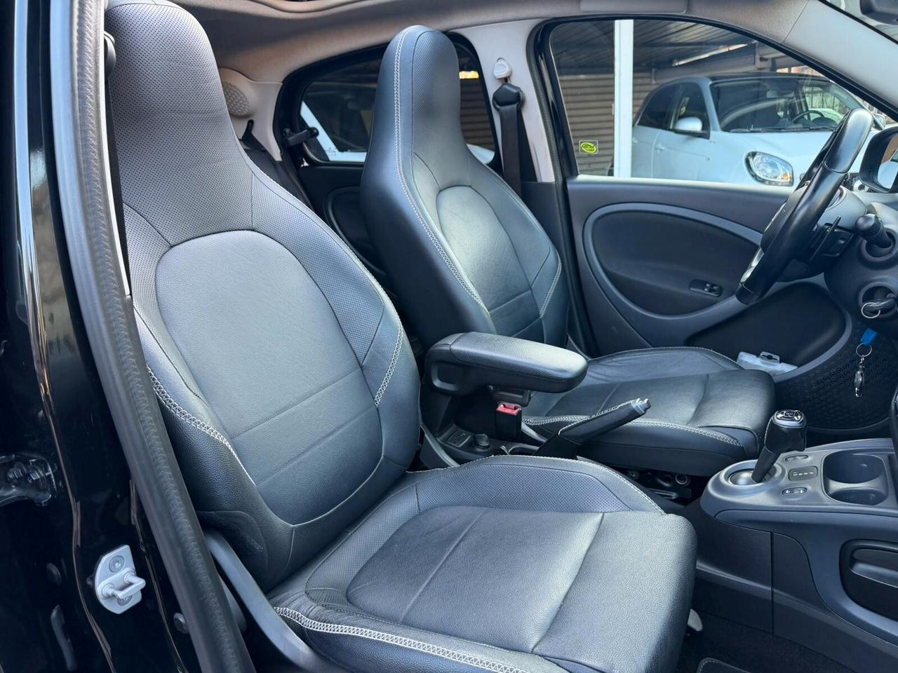 Smart ForFour BRABUS 0.9 Turbo twinamic Xclusive