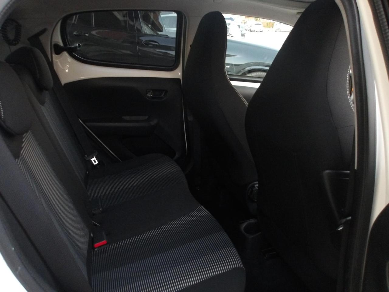 Peugeot 108 5 Porte 108 5p 1.2 puretech Allure Top! E6