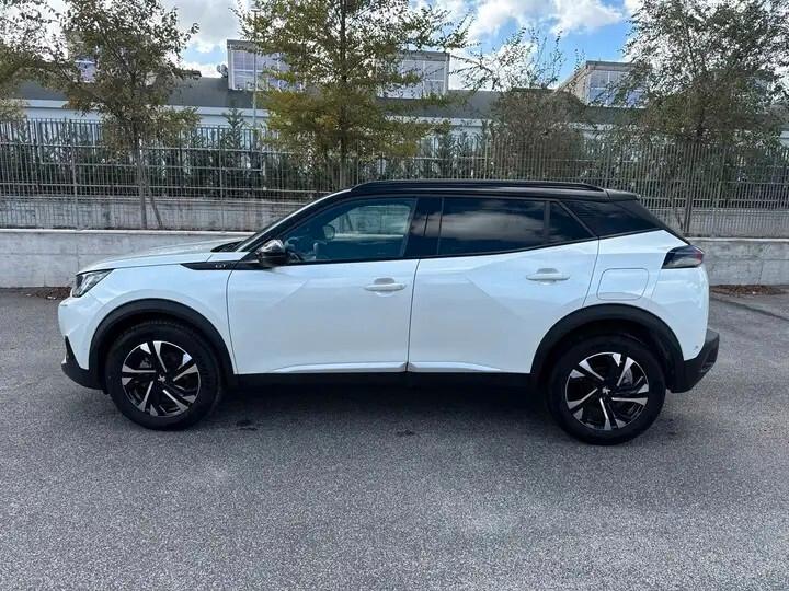 Peugeot 2008 PureTech 130 S&S GT