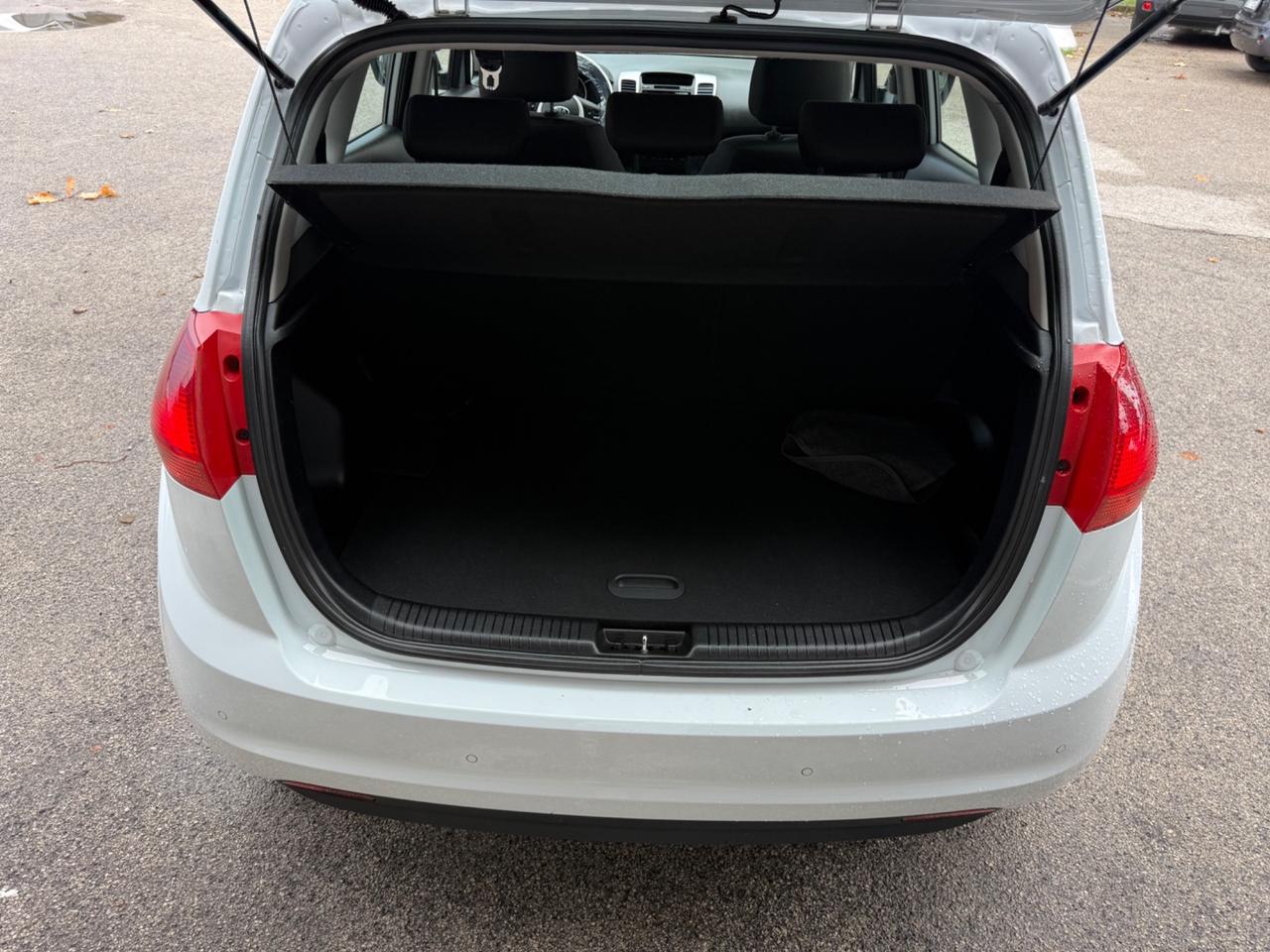 Kia Venga - 1.4 Benzina - OK Neopatentati