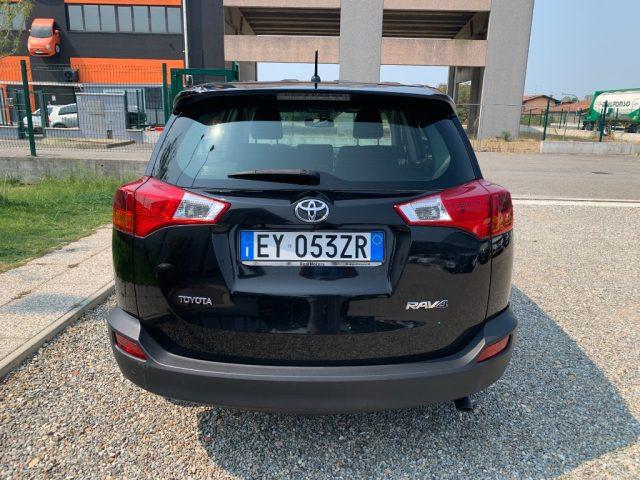 TOYOTA RAV 4 MY23 RAV4 2.0 D-4D 2WD Active