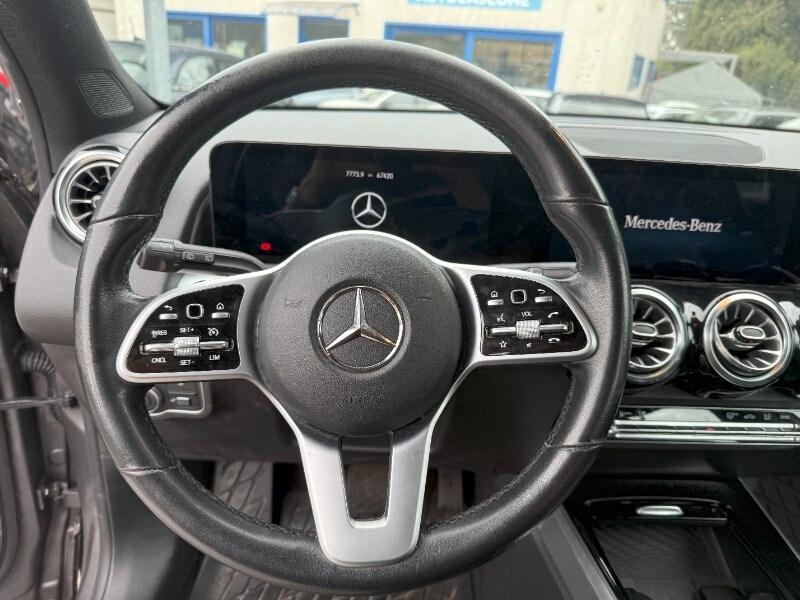 MERCEDES GLB (X247) GLB 200 d Automati...