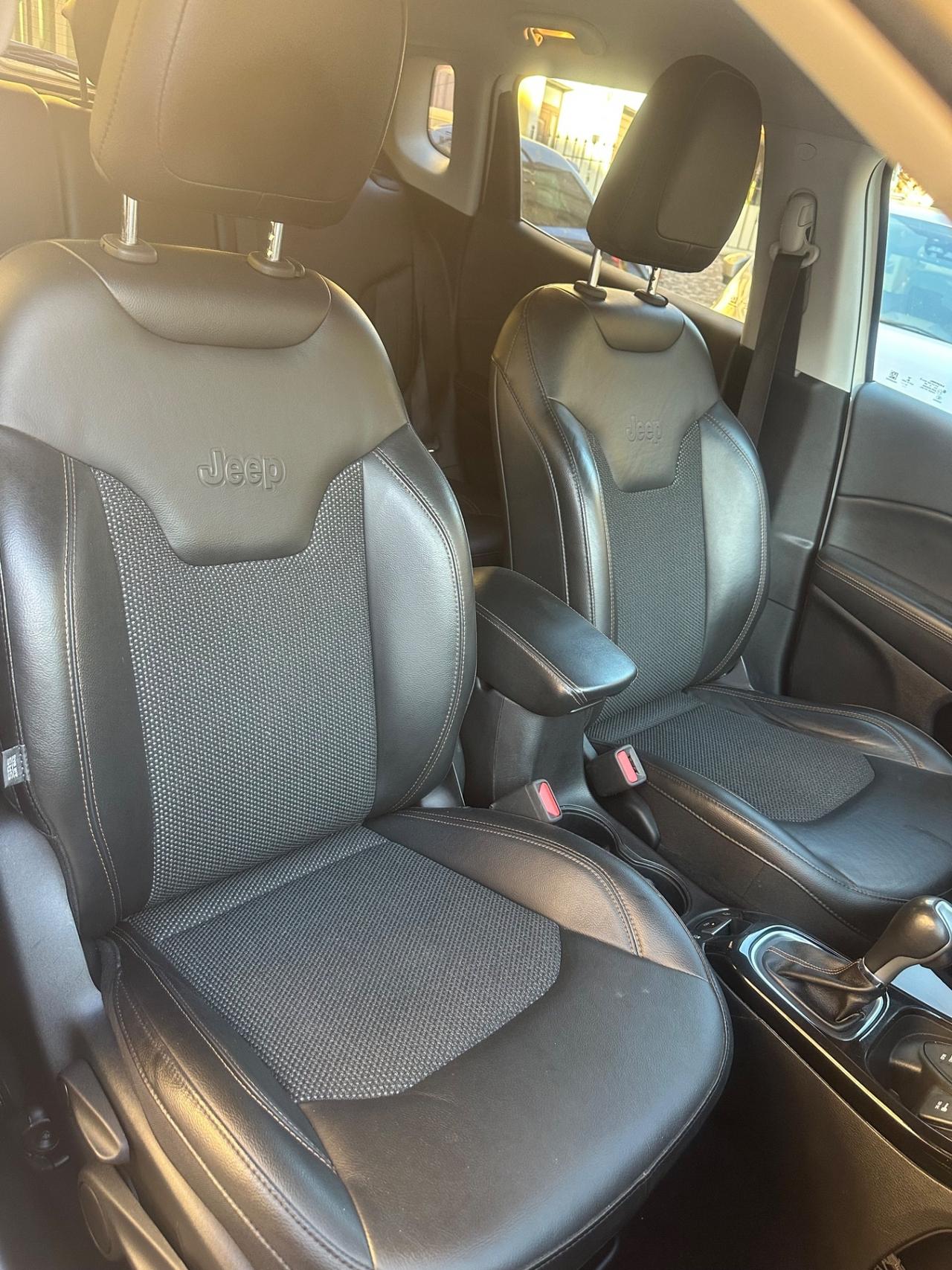 Jeep Compass 2.0 MTJ aut. 4WD Limited KM207399 CERT