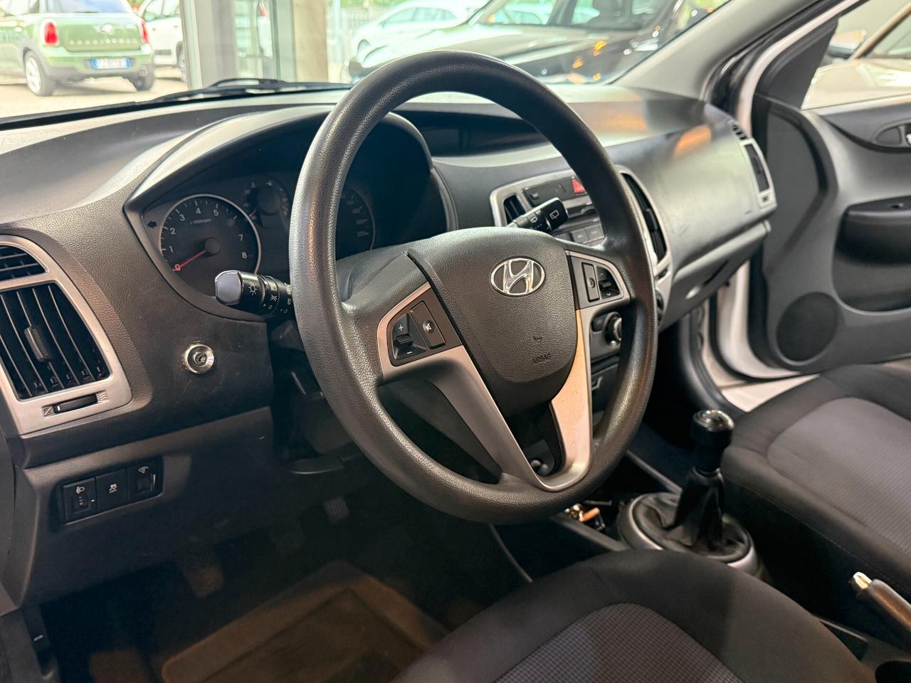 Hyundai i20 5p 1.2 Classic NEOPATENTATI !