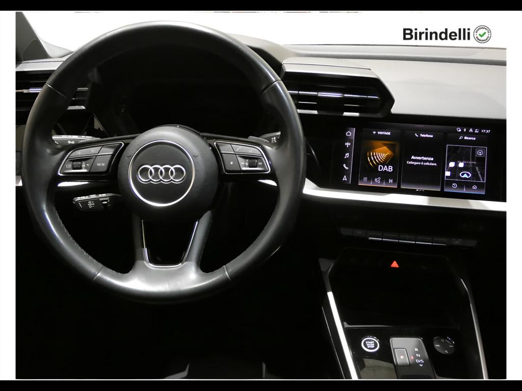 AUDI A3 4ª serie - A3 SPB 30 g-tron S tronic S line edition