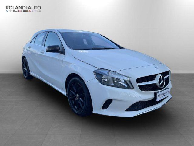 MERCEDES-BENZ A 180 d Business