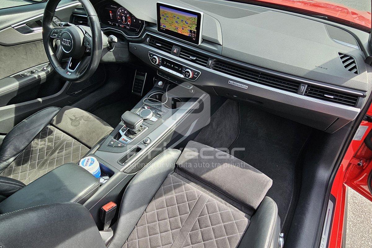 AUDI RS 4 Avant 2.9 TFSI quattro tiptronic