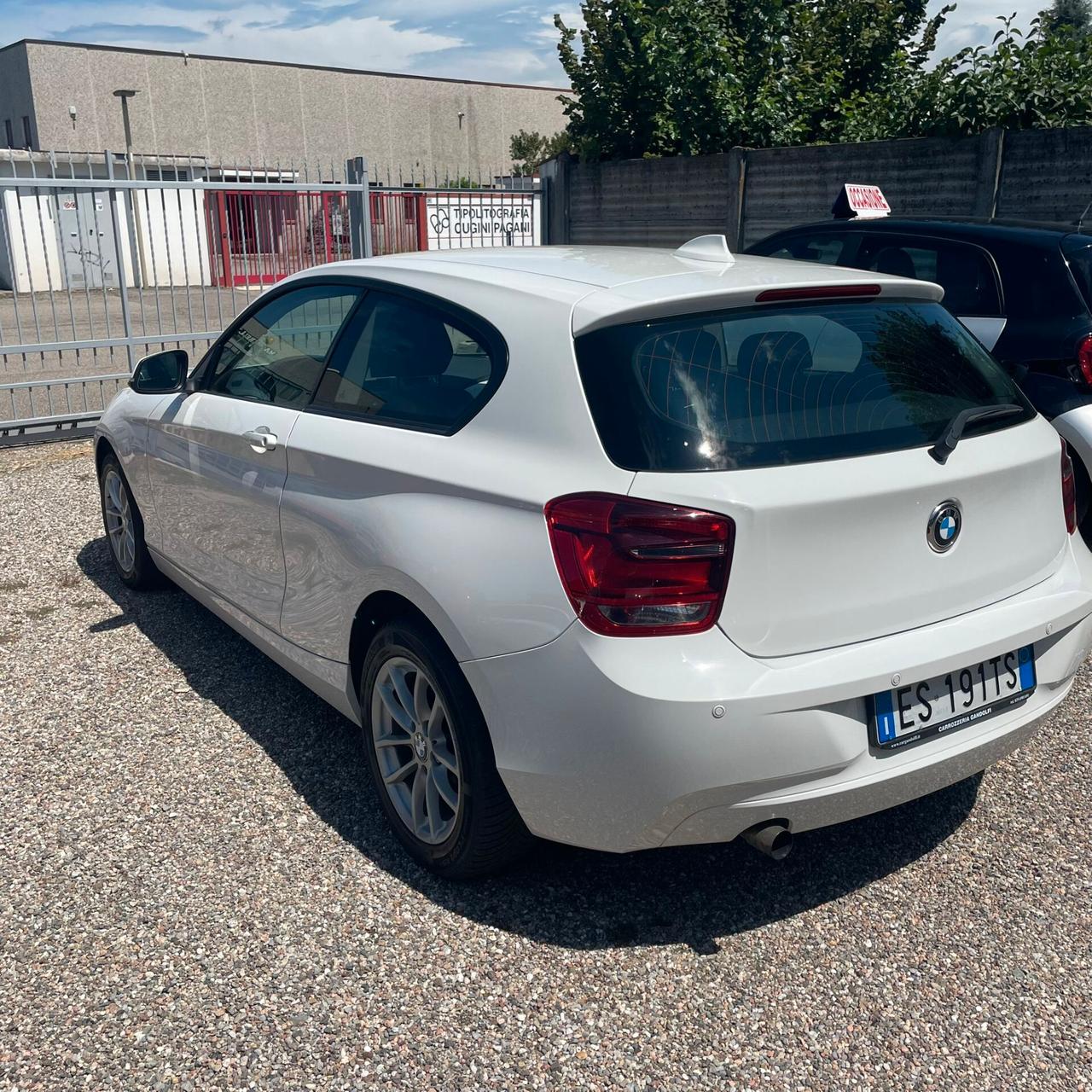 Bmw 114 114i 3p. Joy