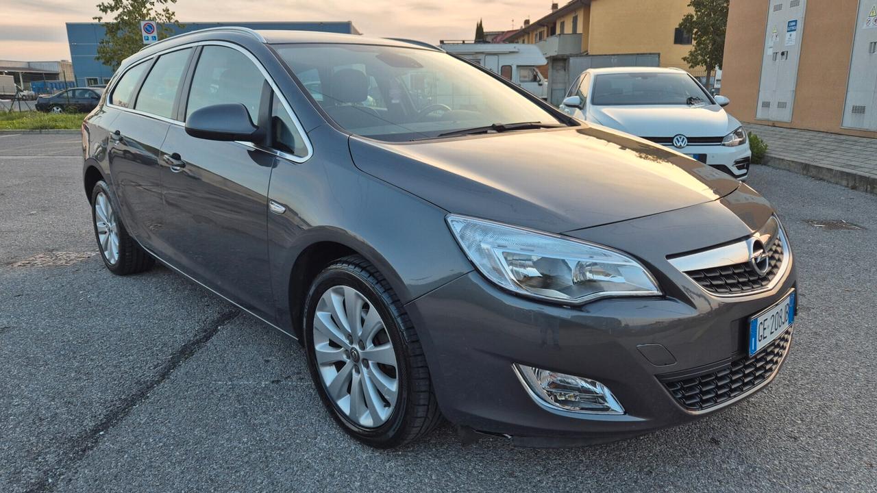 Opel Astra 1.4 Turbo 140CV Sports Tourer Cosmo