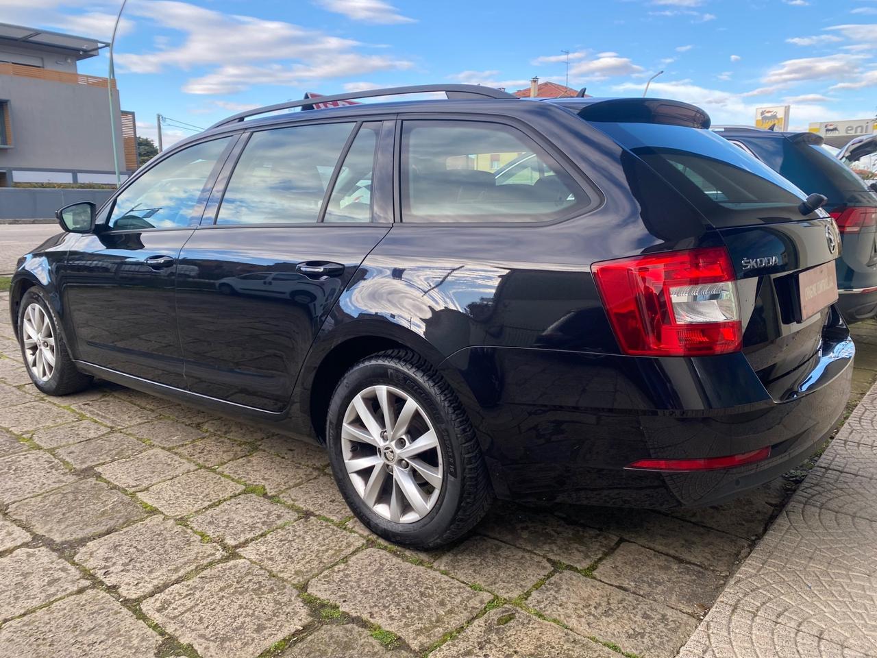 Skoda Octavia 1.5 DSG Wagon Executive G-Tec